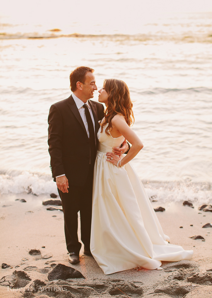 Fairmont Orchid Hawaii Beach Wedding : Casey + Rob | Rebecca Arthurs